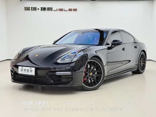 Porsche Panamera 2023
