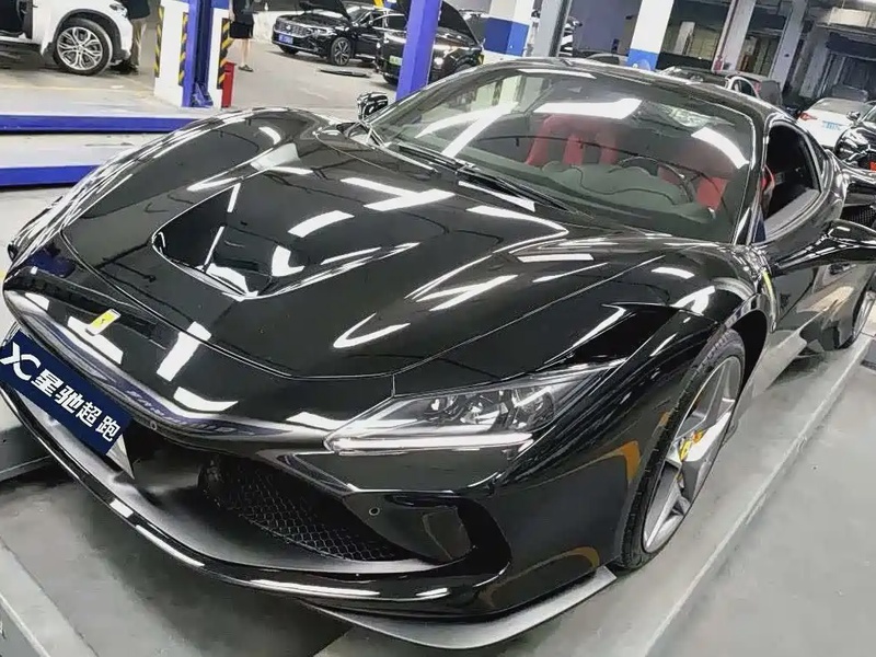Ferrari F8
