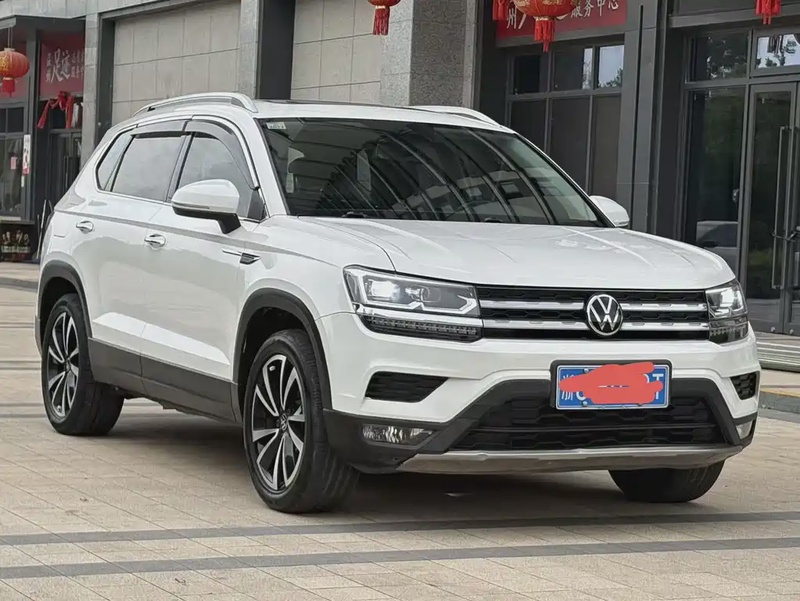 Volkswagen Tharu