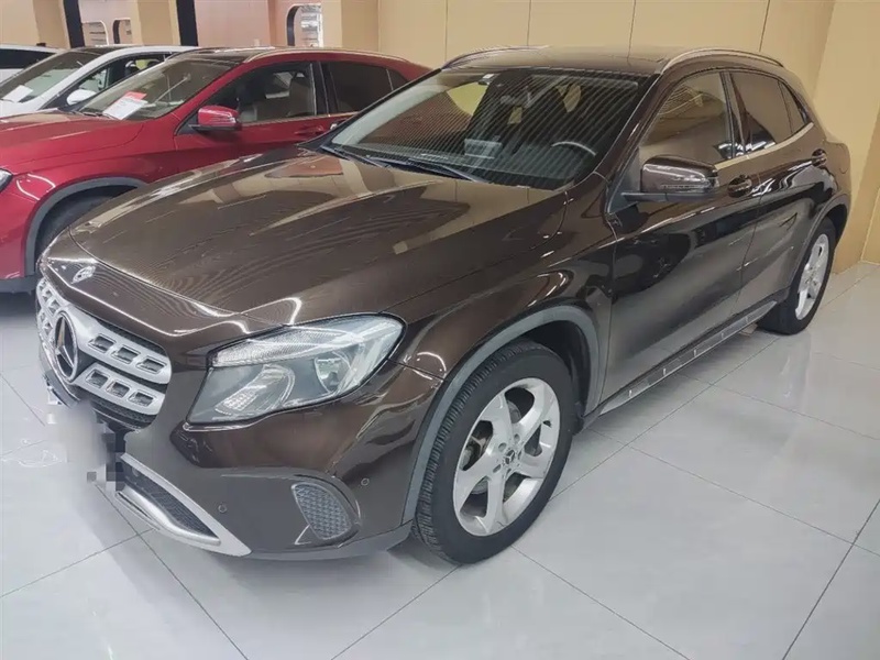 Mercedes-Benz GLA-Class