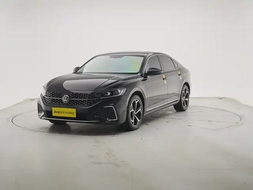 Volkswagen Passat 2023