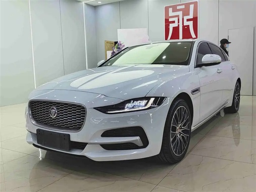 Jaguar XE 2021