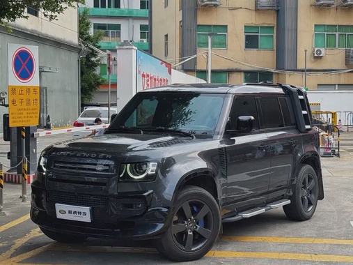 Land Rover Defender 2023