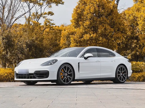 Porsche Panamera 2021