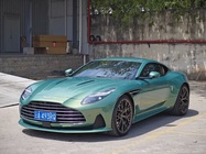Aston Martin DB12 2024