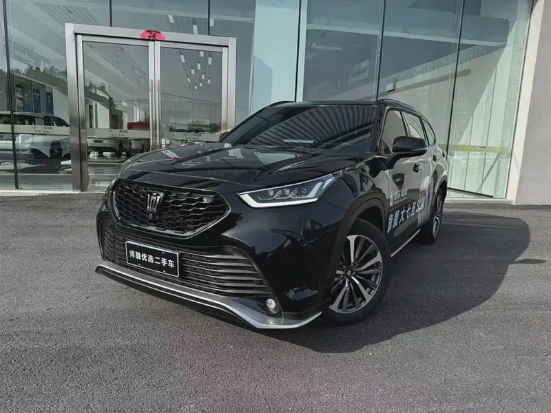 Toyota Crown Kluger