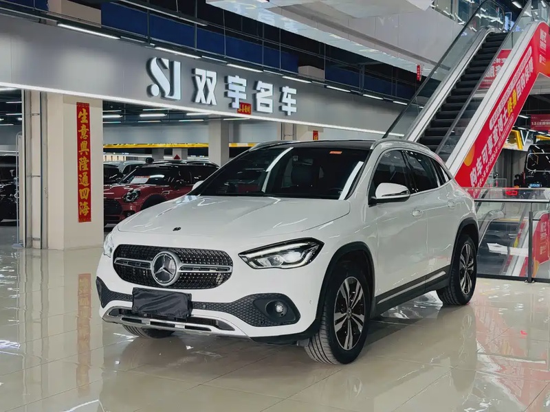 Mercedes-Benz GLA-Class