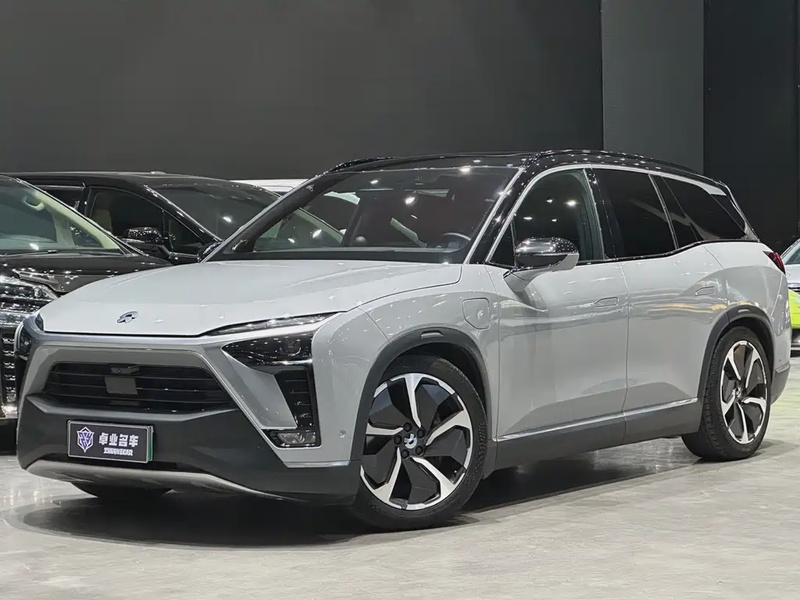 NIO ES8
