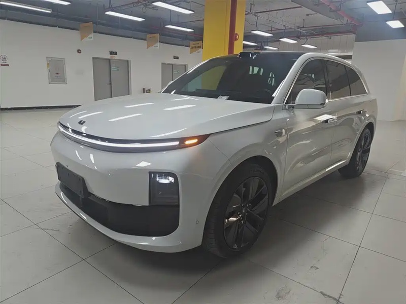 Li Auto L6