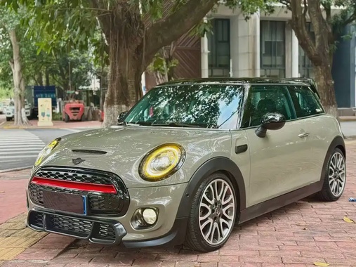 MINI Other 2019
