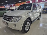Mitsubishi Pajero 2013