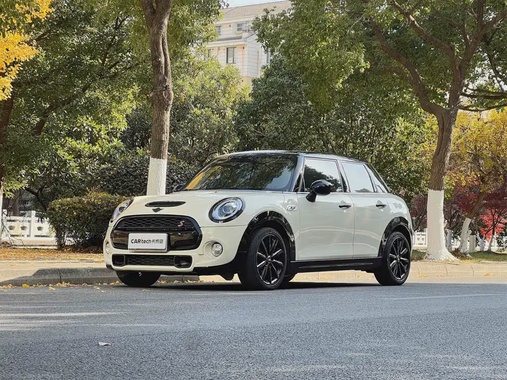 MINI Other 2019