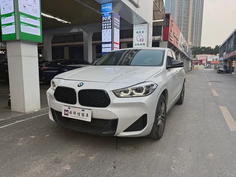 BMW X2