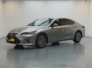 Lexus ES 2023