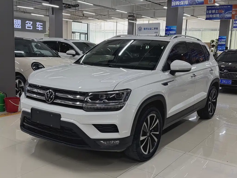 Volkswagen Tharu