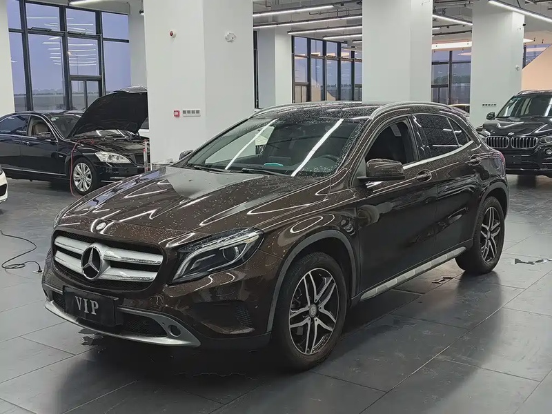 Mercedes-Benz GLA-Class