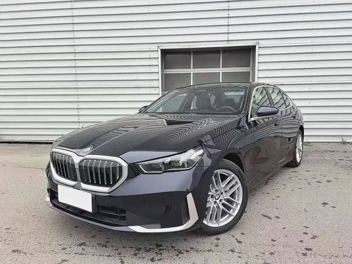BMW 5 Series 2024
