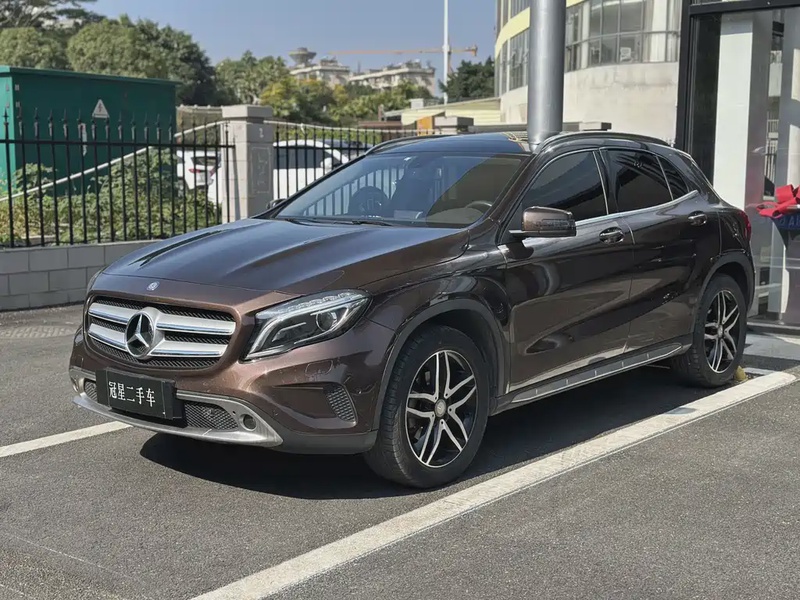 Mercedes-Benz GLA-Class