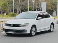 Volkswagen Sagitar 2016