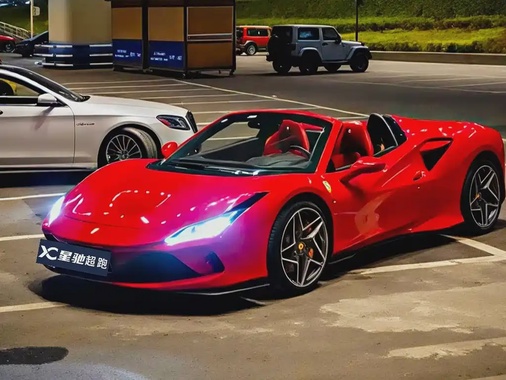 Ferrari F8 2022