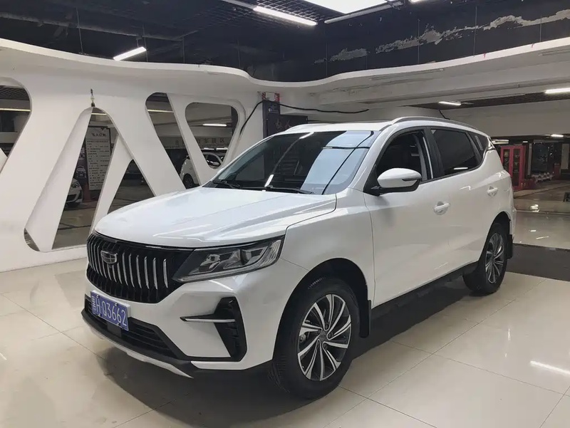Geely X6