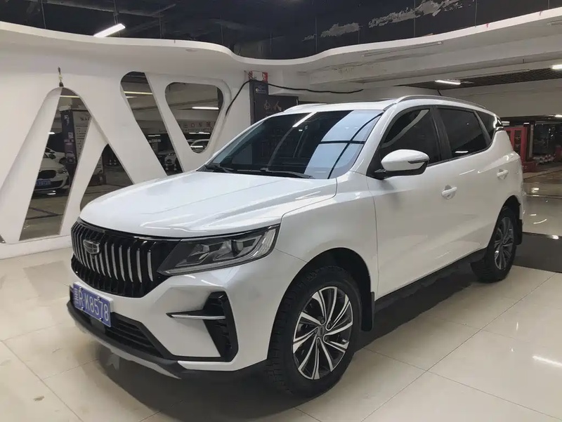 Geely X6