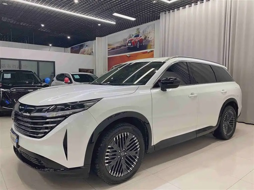 Nissan Teramont 2024