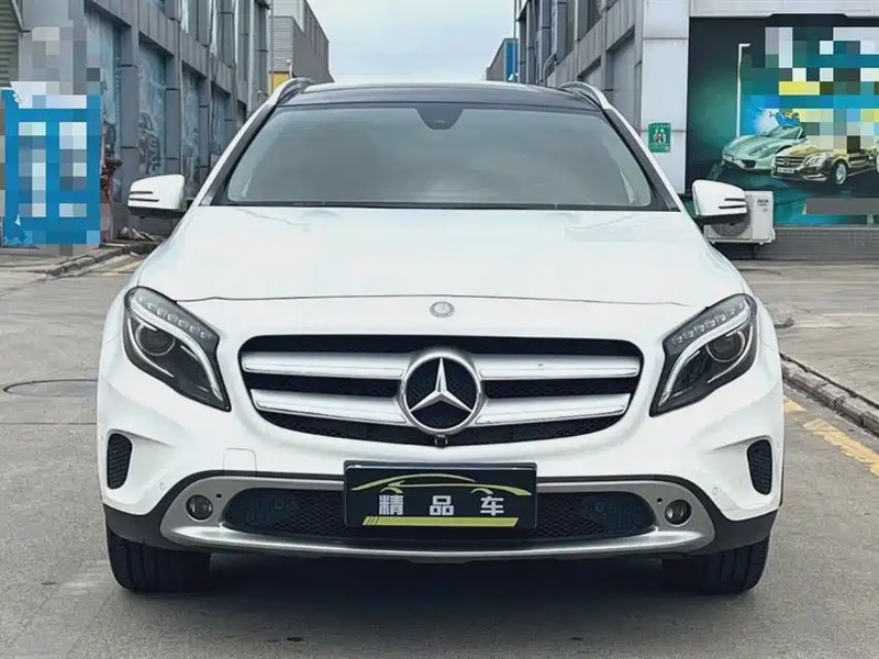 Mercedes-Benz GLA-Class