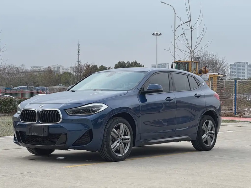 BMW X2