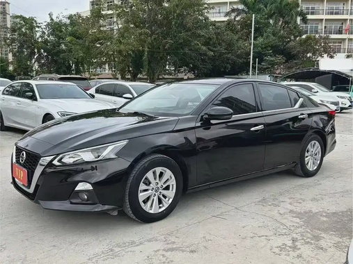 Nissan Teana 2022