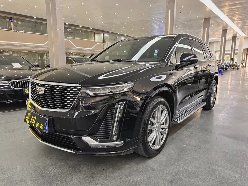 Cadillac XT6