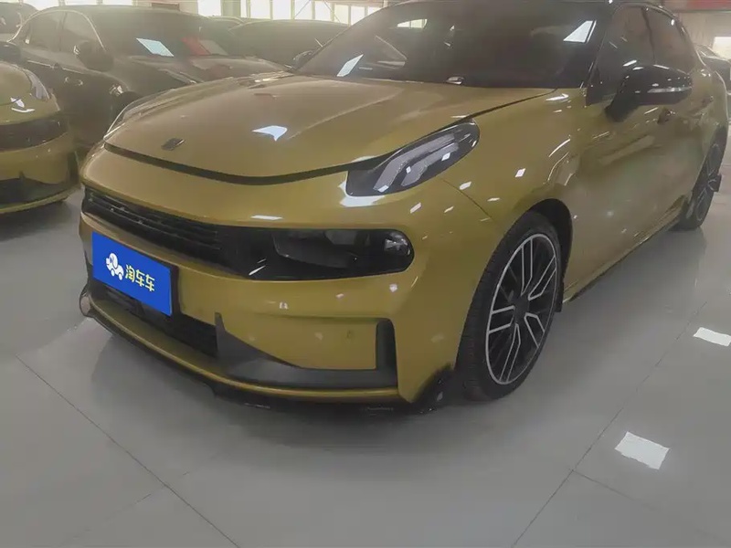 Lynk & Co 03