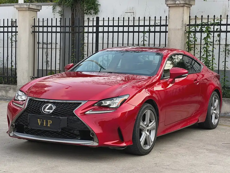 Lexus RC