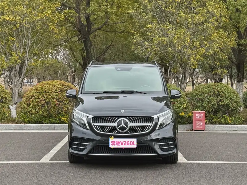 Mercedes-Benz V-Class