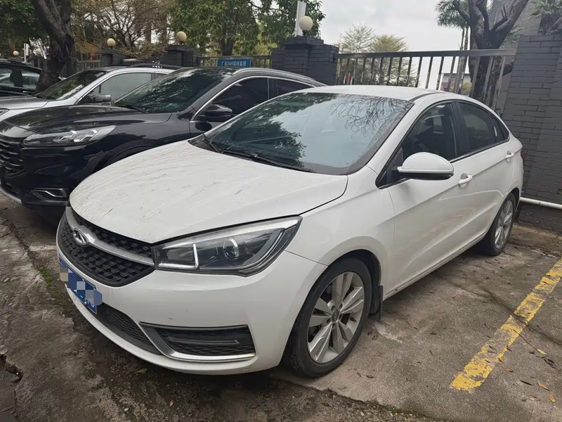Chery Arrizo 5