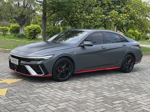 Hyundai Elantra 2024