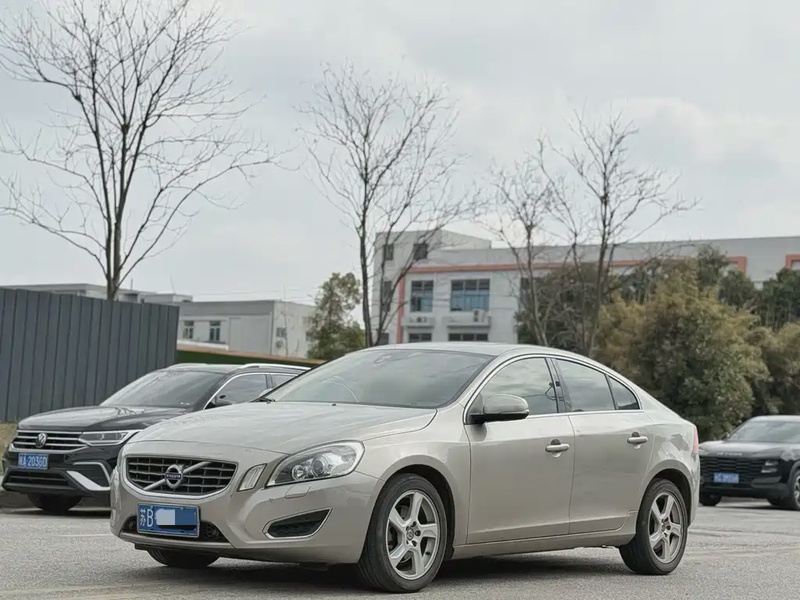 Volvo S60