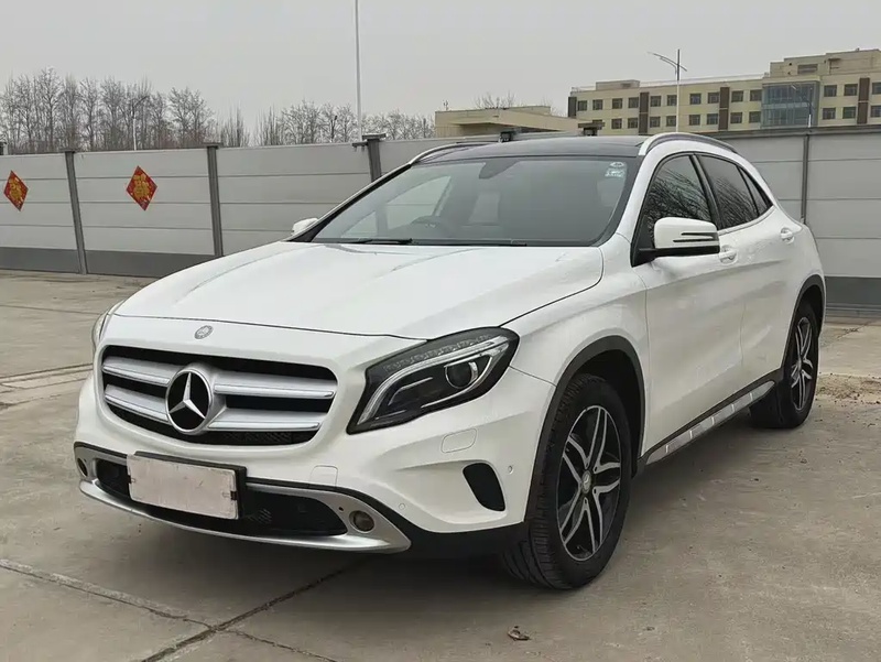 Mercedes-Benz GLA-Class