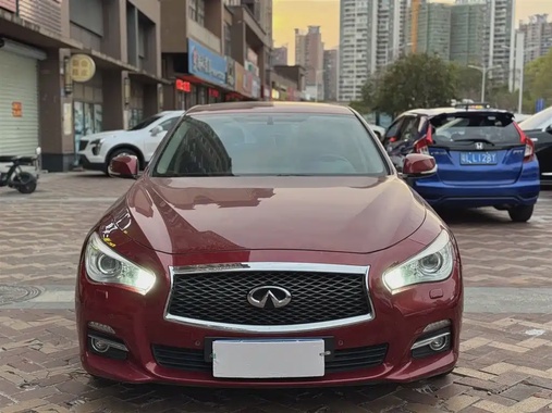 Infiniti Q50 2014