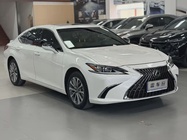 Lexus ES 2023