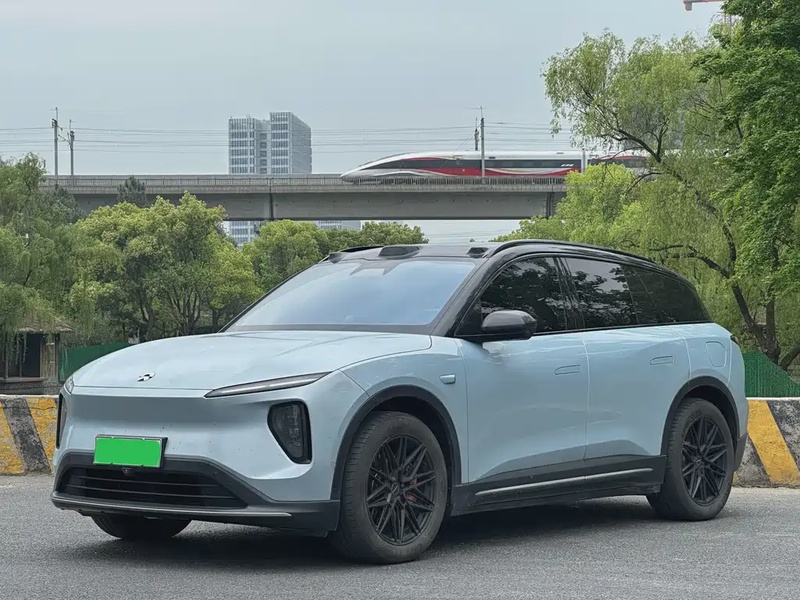 NIO ES6