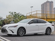 Lexus ES 2020