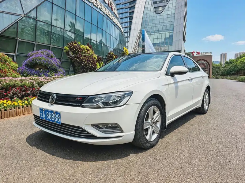 Volkswagen Lamando
