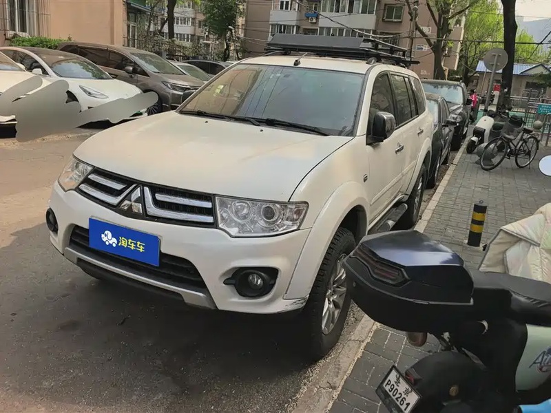 Mitsubishi Pajero Sport