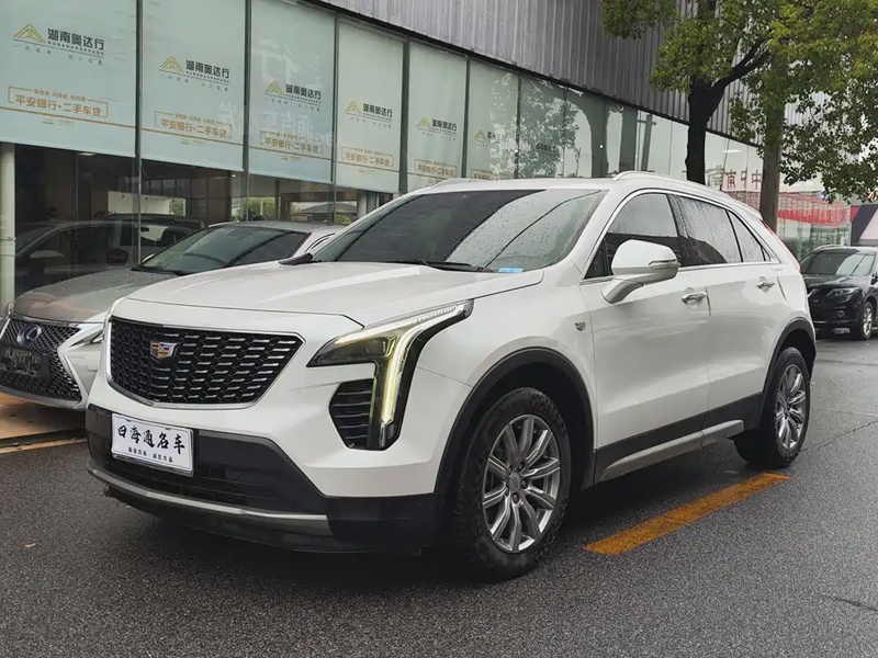 Cadillac XT4