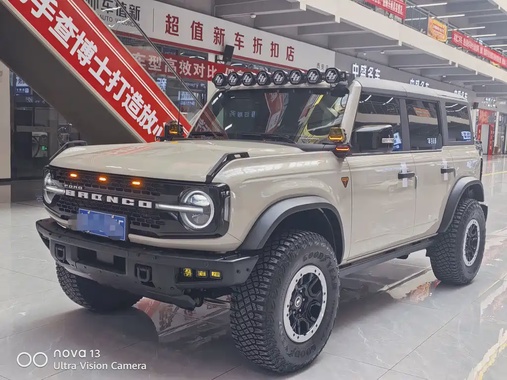 Ford Bronco 2024