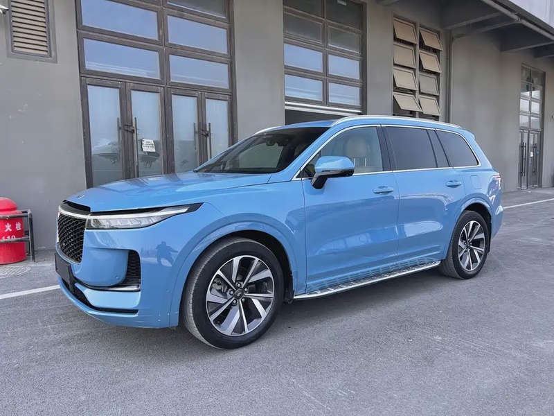 Li Auto ONE