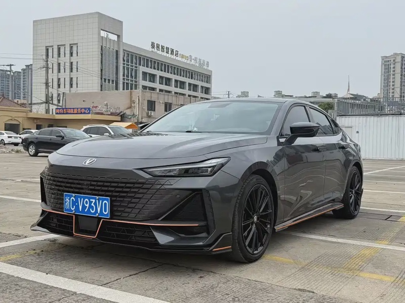 Changan UNI-V