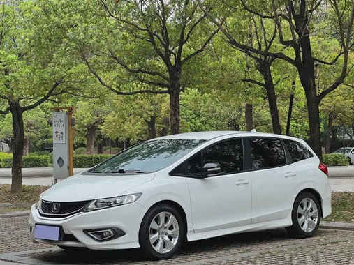 Honda Jade 2015