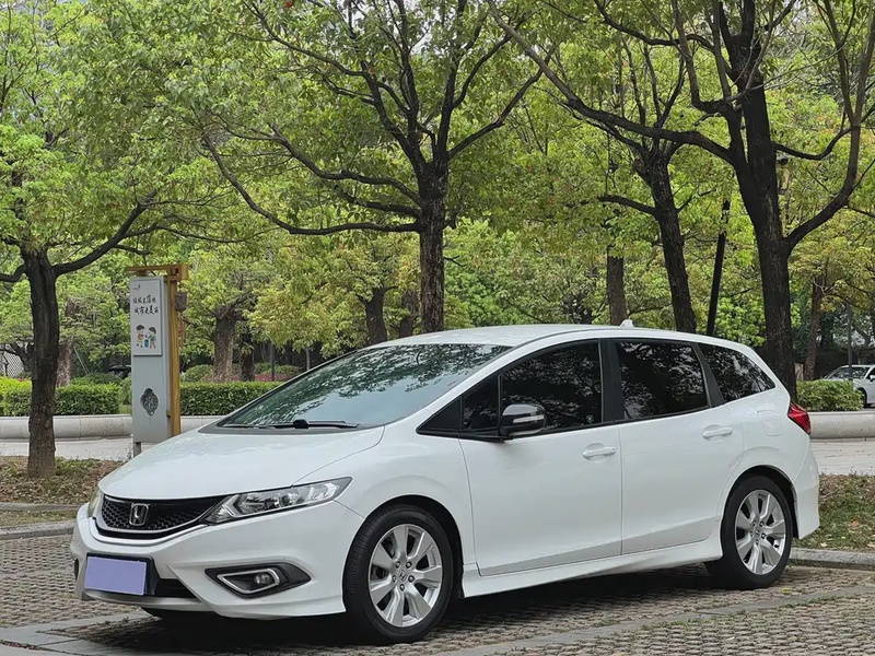 Honda Jade
